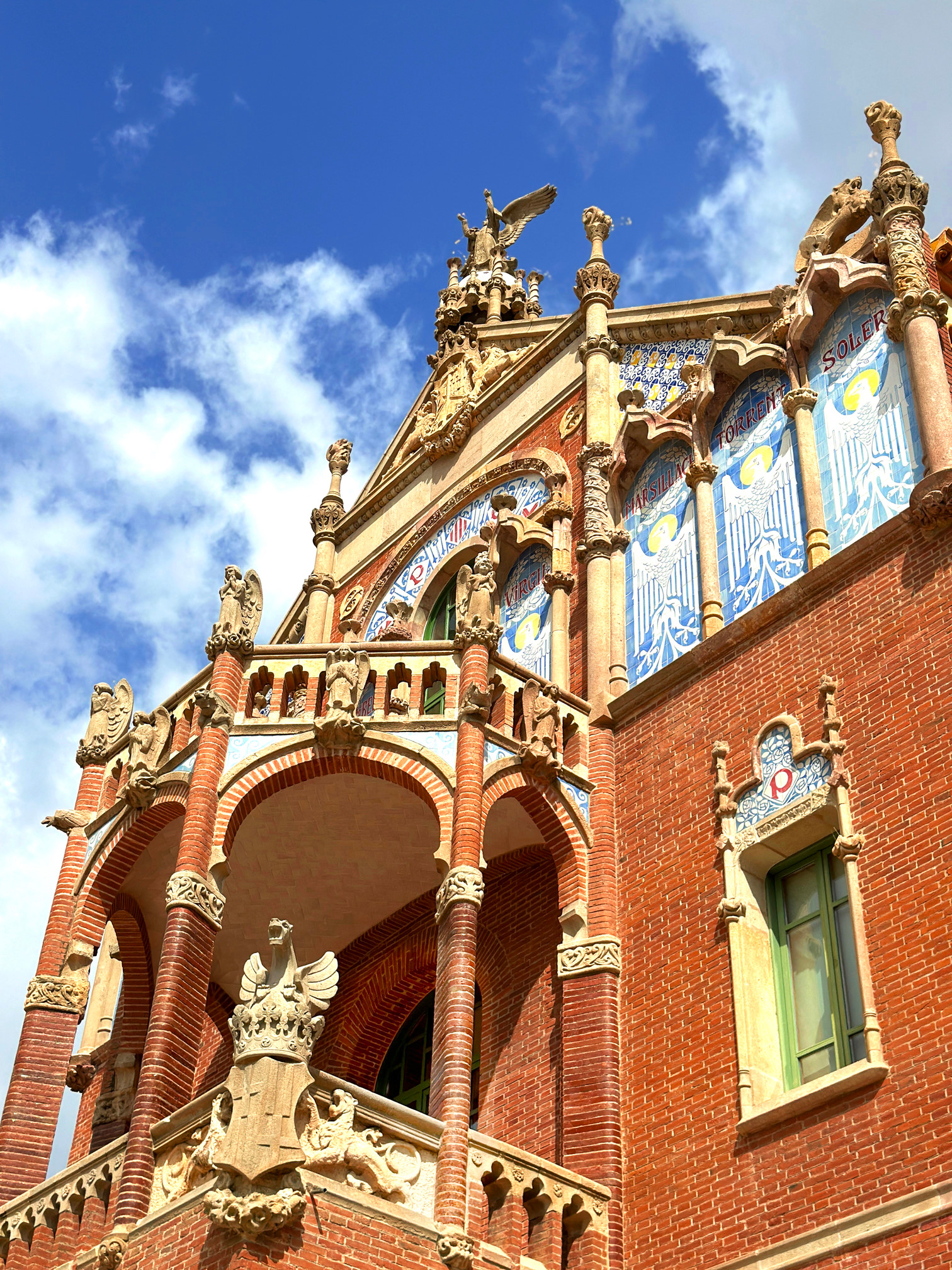 Kutsal Haç ve Aziz Pavlus Hastanesi. Fotoğraf: Lâl Dalay 