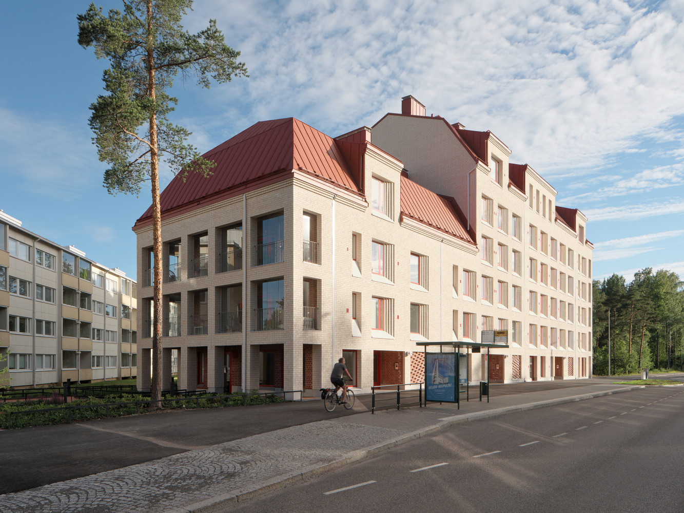 Tuğla ve taş malzemeler geleneksel yöntemlerle kullanılıyor.