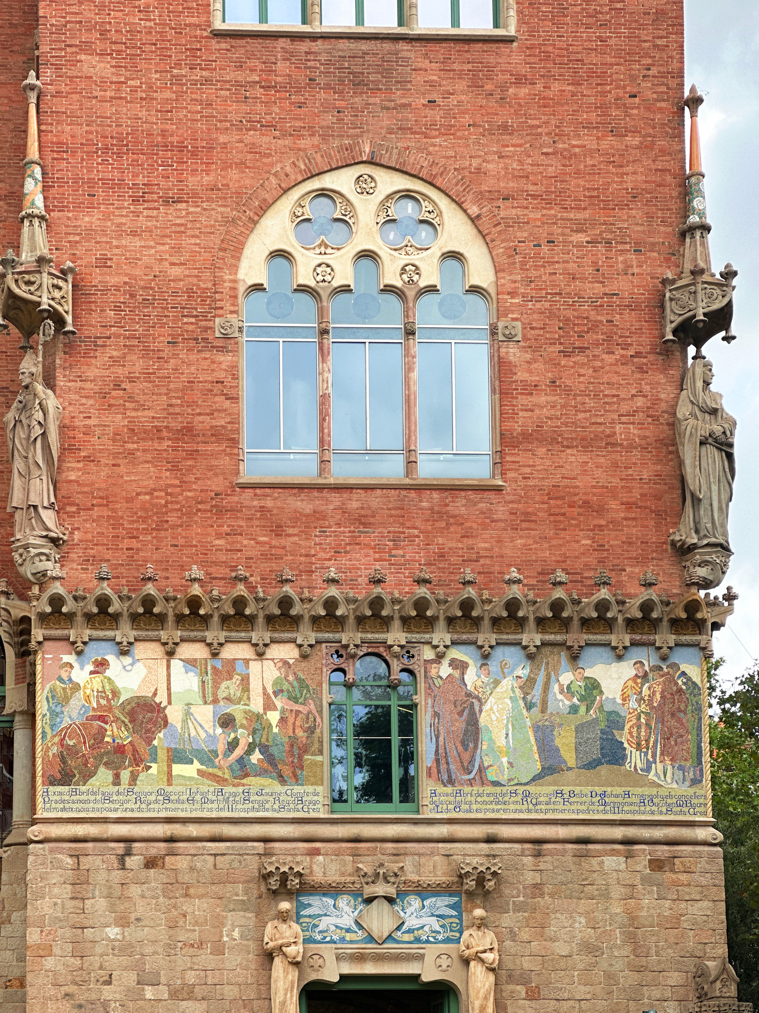 Kutsal Haç ve Aziz Pavlus Hastanesi. Fotoğraf: Lâl Dalay 