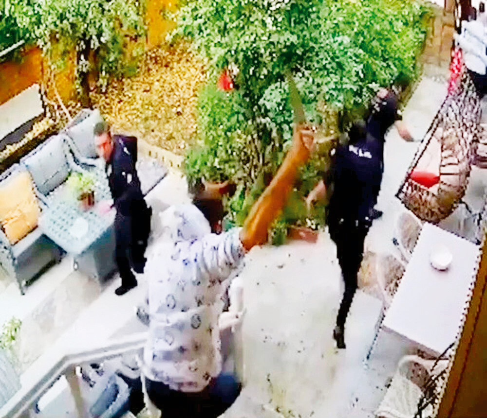 4 Ekim'deki cinayetlerin ardından, 9 Ekim'de Kocaeli'nde halk otobüsünde yapılan bıçaklı saldırıda 1 kişi öldü. 10 Ekim'de Başakşehir'de maskeli bir saldırgan, rastgele 3 kişiyi bıçakladı. 12 Ekim'de Beyoğlu'nda polise bıçaklı saldırı yapıldı.